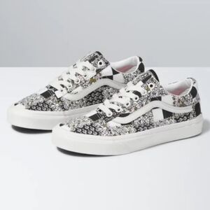 NEW Vans Womens  Old skool Patchwork floral Sneakers size 10.5